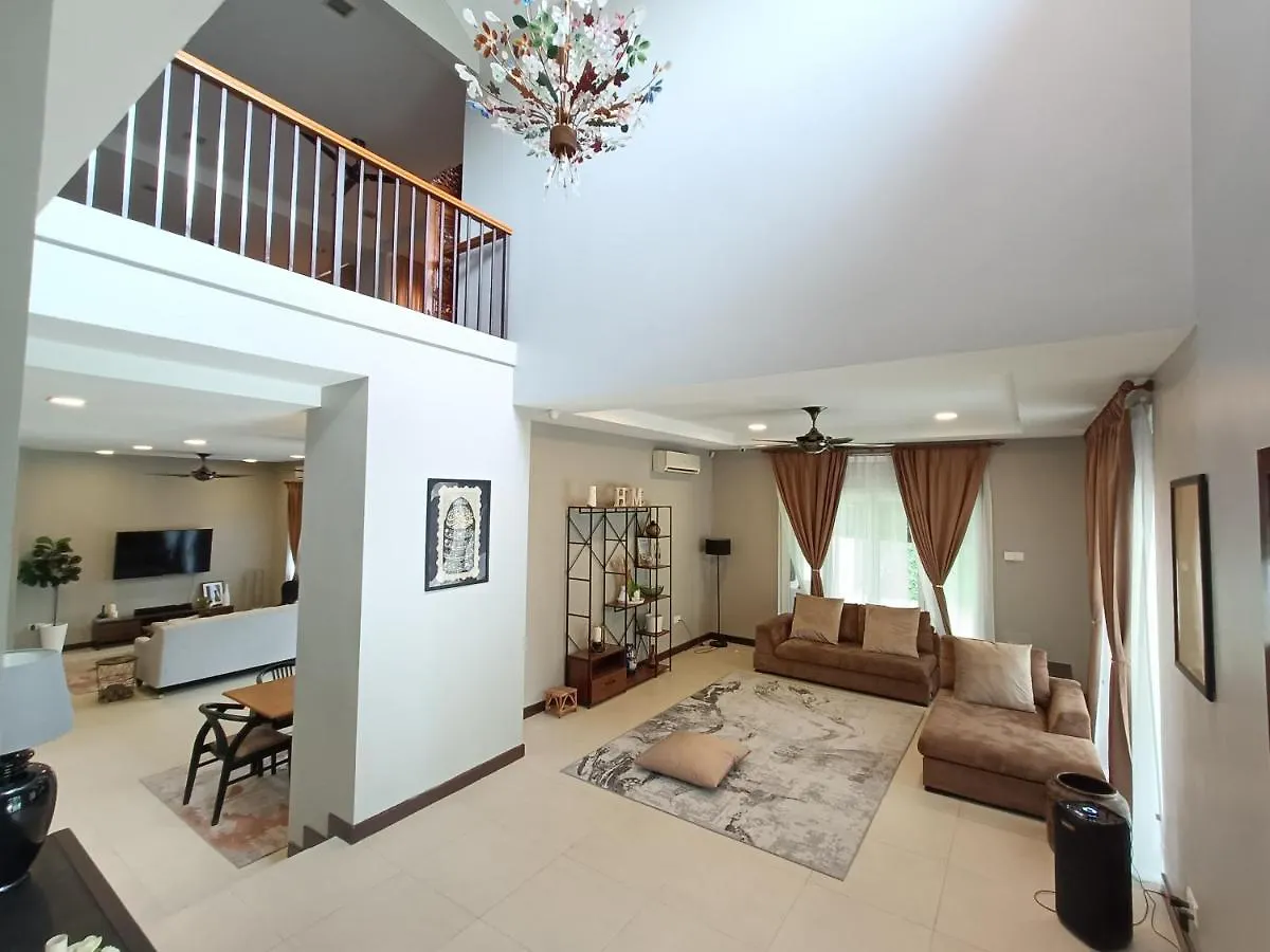 Rzb Villa Feel The Moment Petaling Jaya Malaysia